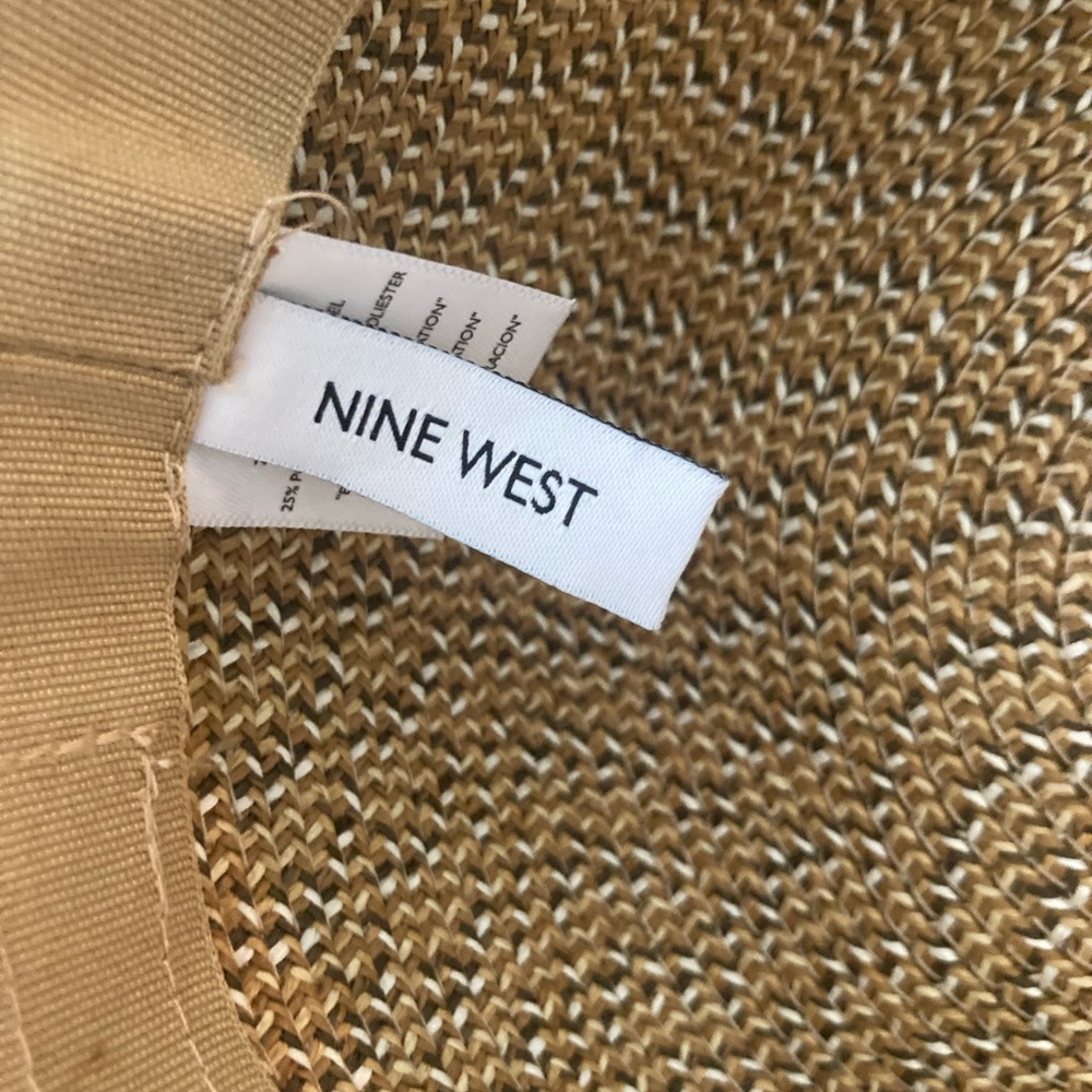 Nine West floppy hat - Picture 2 of 3